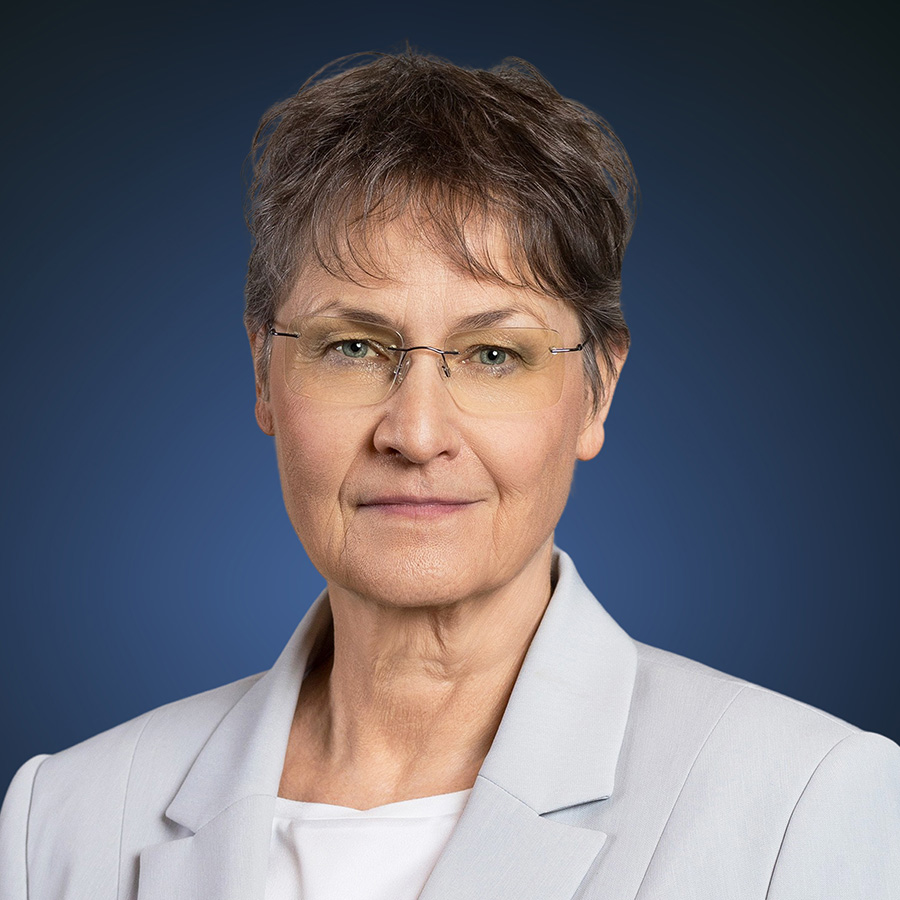 Dr. Marei Strack 