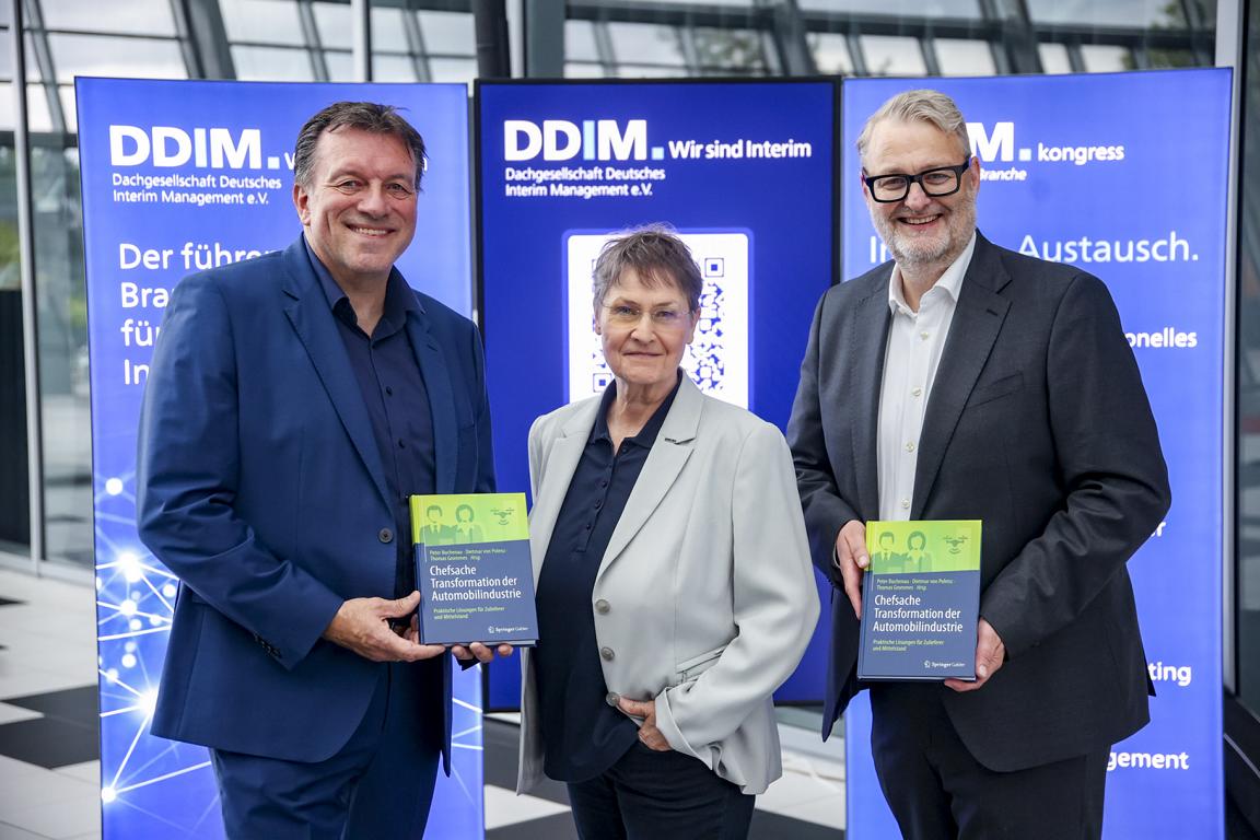 Chefsache Transformation der Automobilindustrie: Ein Buch von Interim Managern aus der DDIM.fachgruppe // Automotive